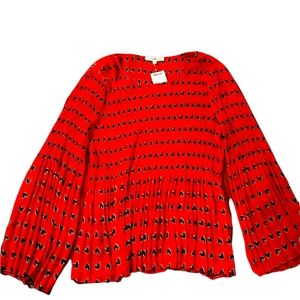 NWT 📌 Rose & Olive Pleated Top w/ Trumpet Sleeves Red | Navy | hearts | love
